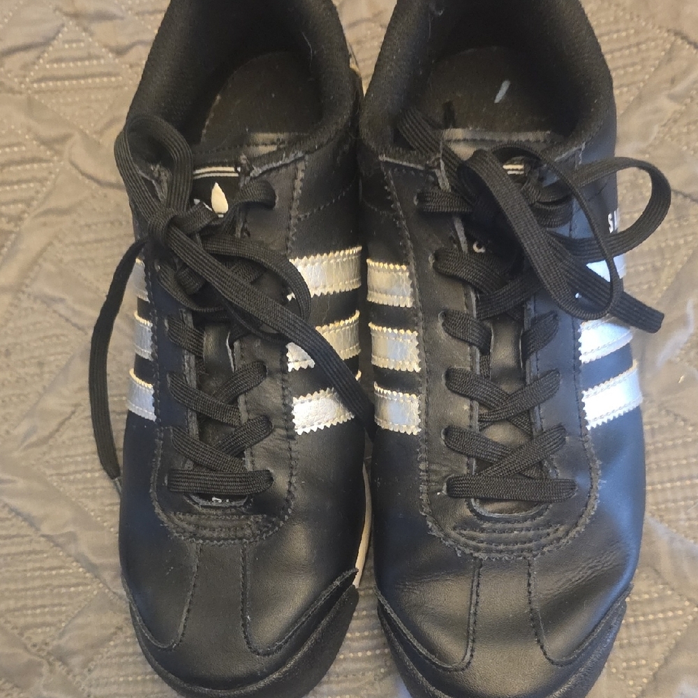Adidas Samoa Black with Silver Stripes Men's Size 7 - Picture 4 of 6